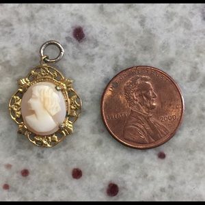 Closet closing - 3 for $5 
Cameo Pendant from60’s.